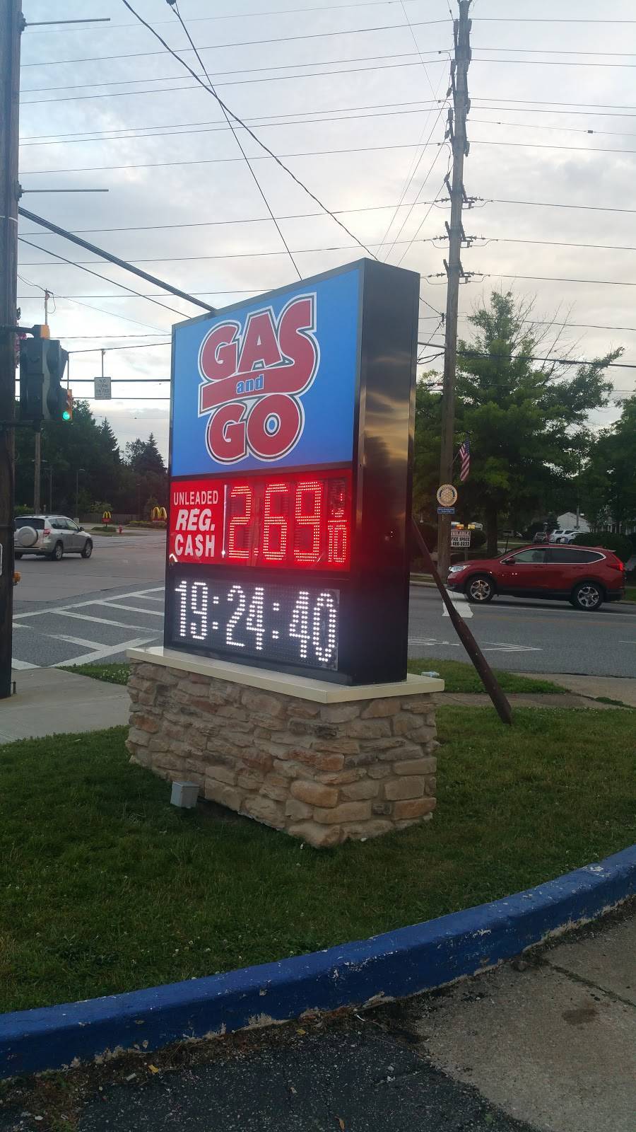 GAS & GO | 456 Richmond Rd, Cleveland, OH 44143, USA | Phone: (216) 481-8600