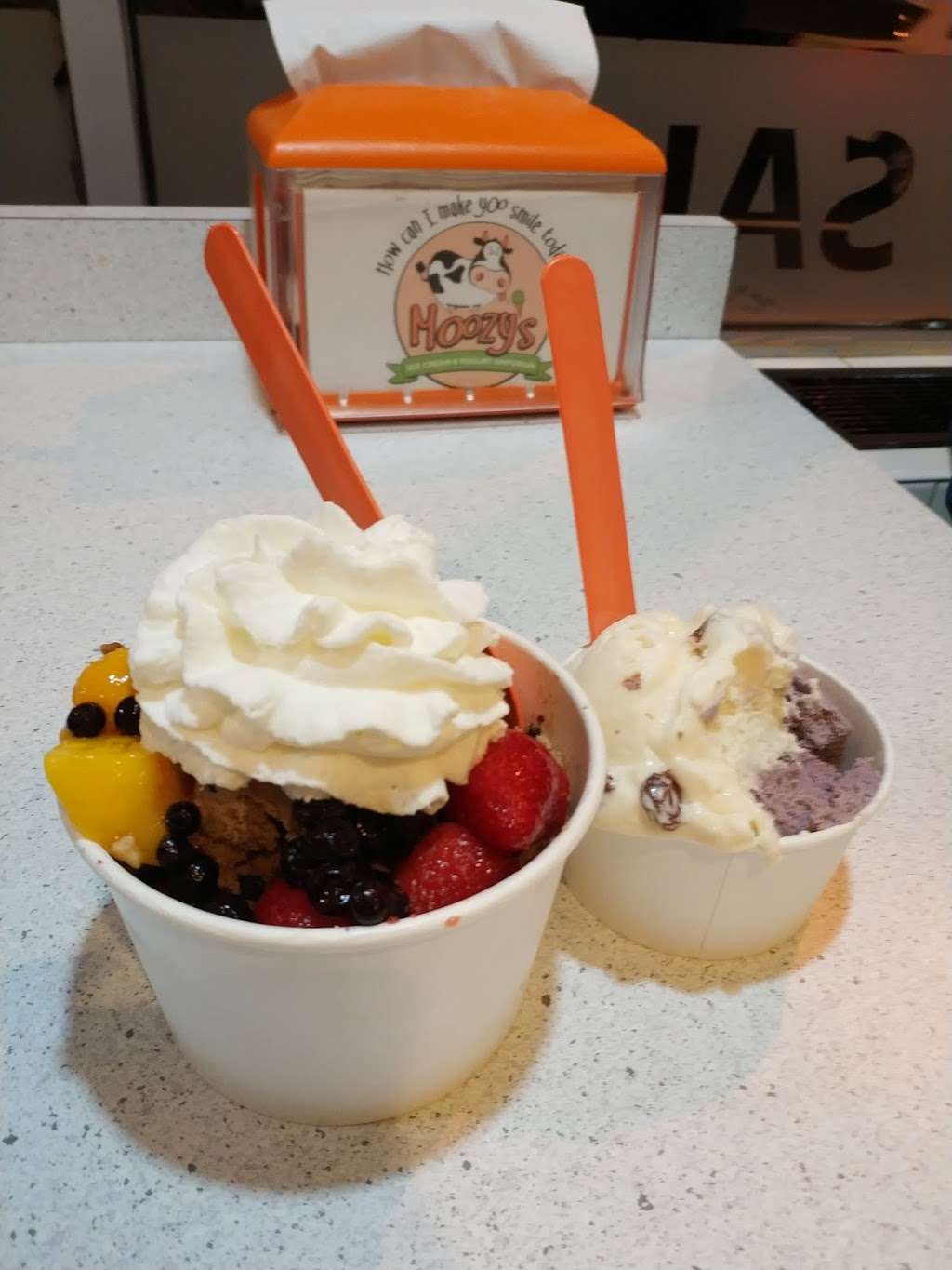 Moozys Ice Cream | 2 Trapelo Rd, Belmont, MA 02478, USA | Phone: (617) 484-4445