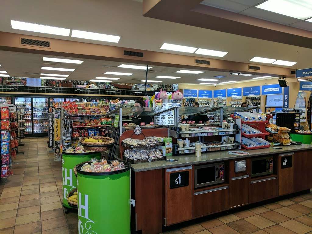 Loves Travel Stop | 12 W Northbrook Dr, Dwight, IL 60420, USA | Phone: (815) 584-9545