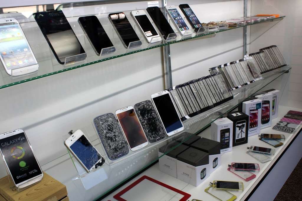 Cell Spot Cell Phone Repair | 1622 Edinger Ave E, Tustin, CA 92780 | Phone: (949) 354-2355