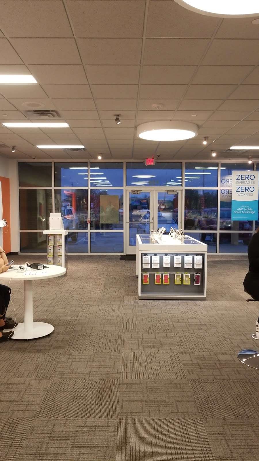 AT&T Store | 3609 Business Center Dr #100, Pearland, TX 77584 | Phone: (281) 968-9951