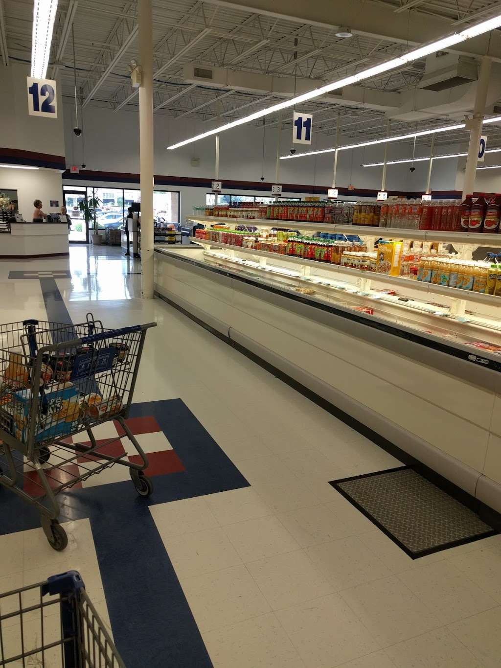 Sharp Shopper Grocery Outlet | 340 W Main St, Leola, PA 17540, USA | Phone: (717) 656-2156
