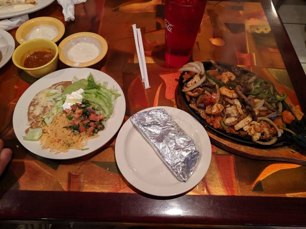 El Taco Loco Mexican Restaurant | 1564 Laskin Rd, Virginia Beach, VA 23451, USA | Phone: (757) 226-9952