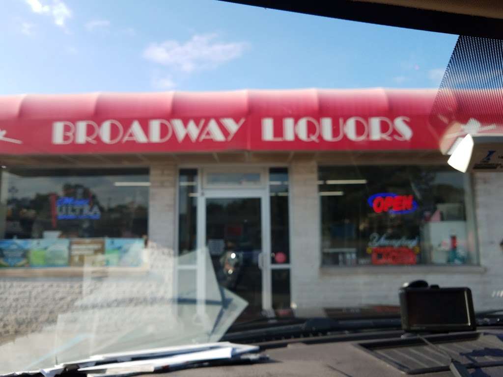 Broadway Liquors | 804 Broadway, Chesterton, IN 46304 | Phone: (219) 926-4073