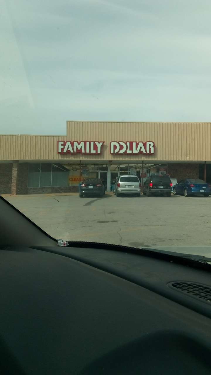 Family Dollar | 1906 Spruce St, Leavenworth, KS 66048, USA | Phone: (913) 682-8248