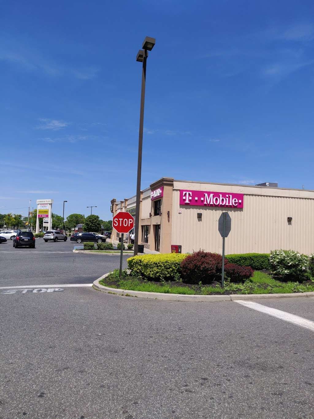 T-Mobile | 7620 Lindbergh Blvd, Philadelphia, PA 19153, USA | Phone: (215) 365-0136