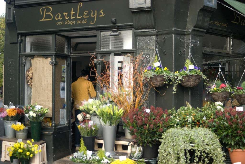 Bartleys Flowers Ltd | 82 Dulwich Village, London SE21 7AJ, UK | Phone: 020 8693 3048