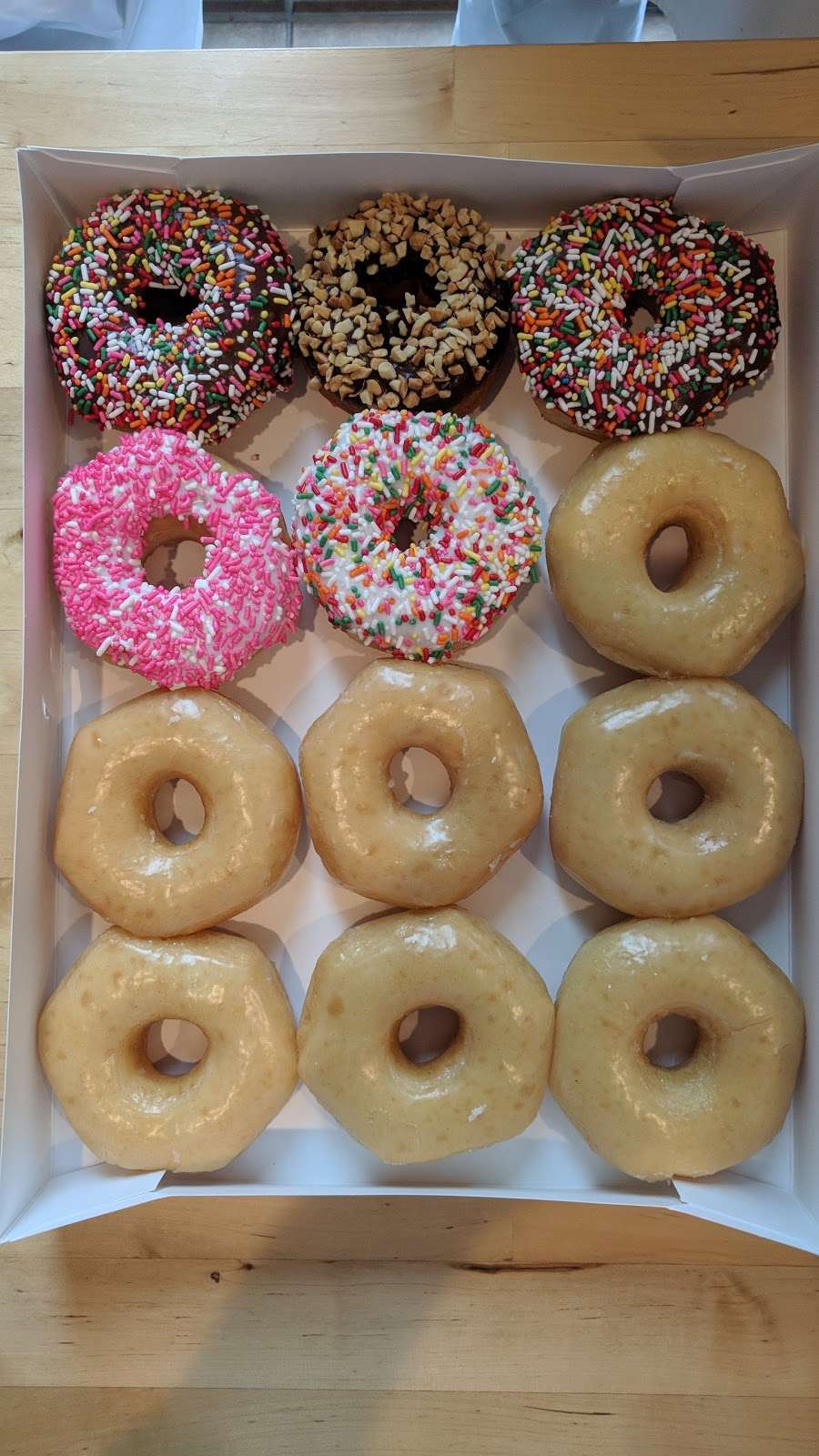 Donut House | 6421 Riverside Dr, Irving, TX 75039, USA | Phone: (972) 925-0246