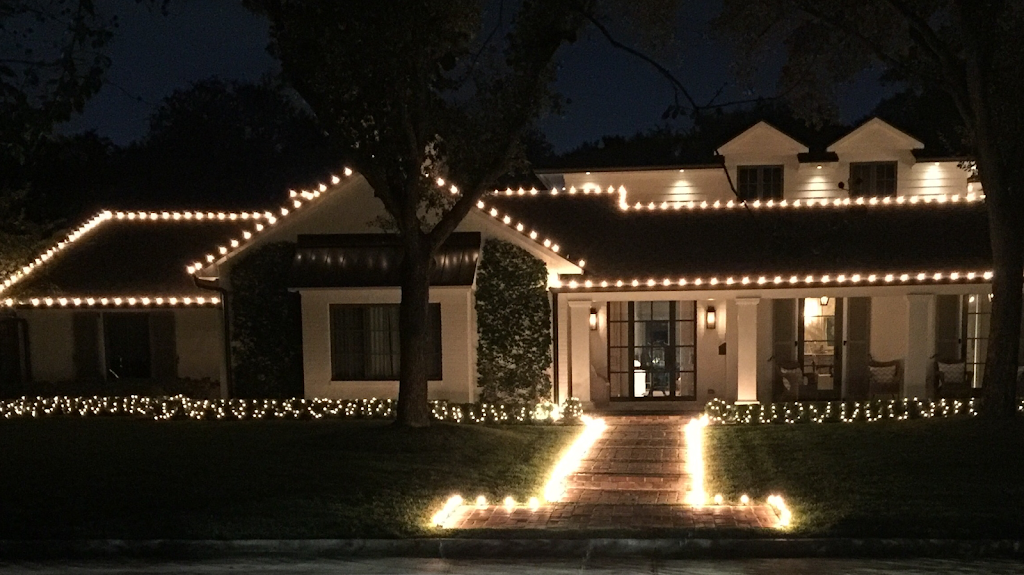 Santos custom out door lighting & tree service | 10607 Logger Pines Trail, Houston, TX 77088, USA | Phone: (713) 551-6736