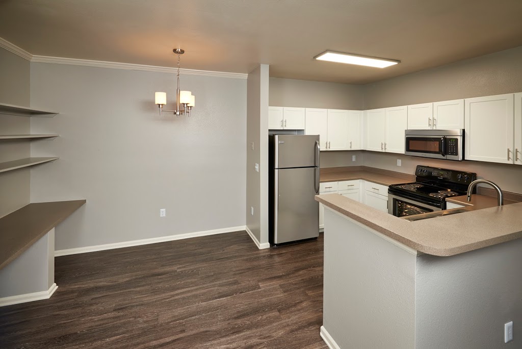 Westridge Apartments | 445 N Helena Ct, Aurora, CO 80011, USA | Phone: (720) 689-0821