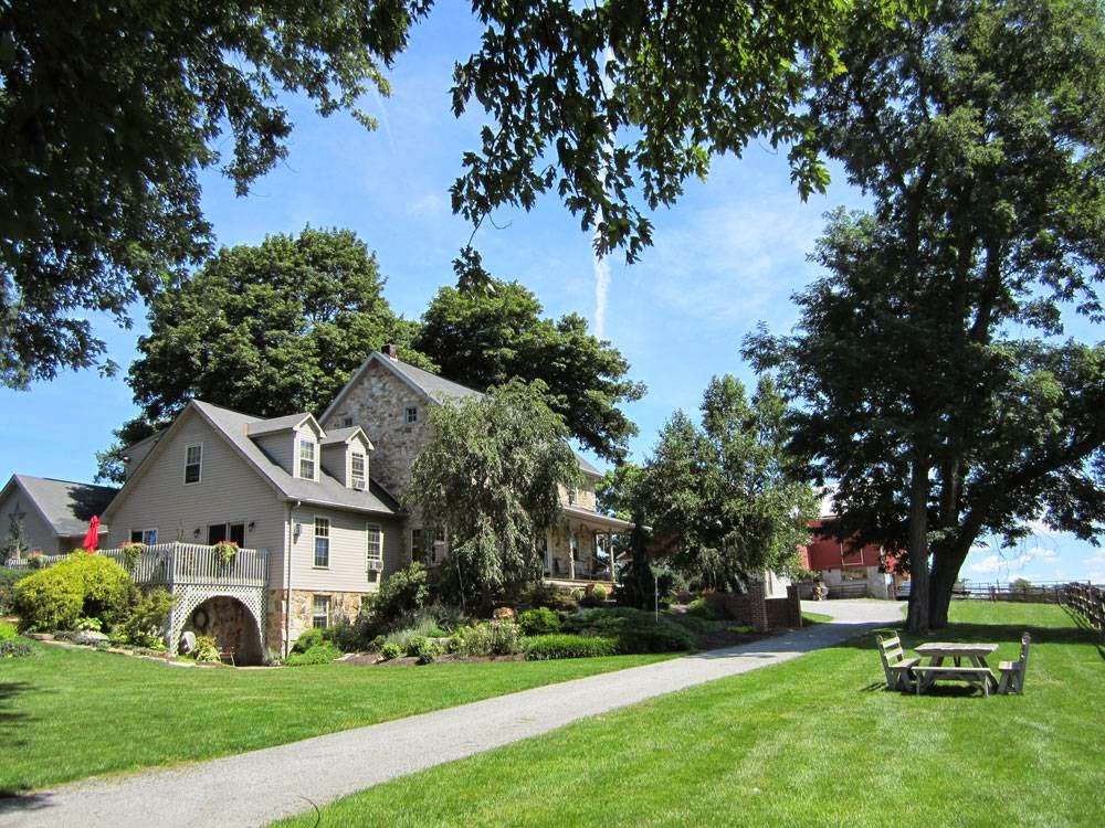 Olde Stone Guesthouse Bed & Breakfast | 1599 Swan Rd, Atglen, PA 19310, USA | Phone: (888) 642-9107