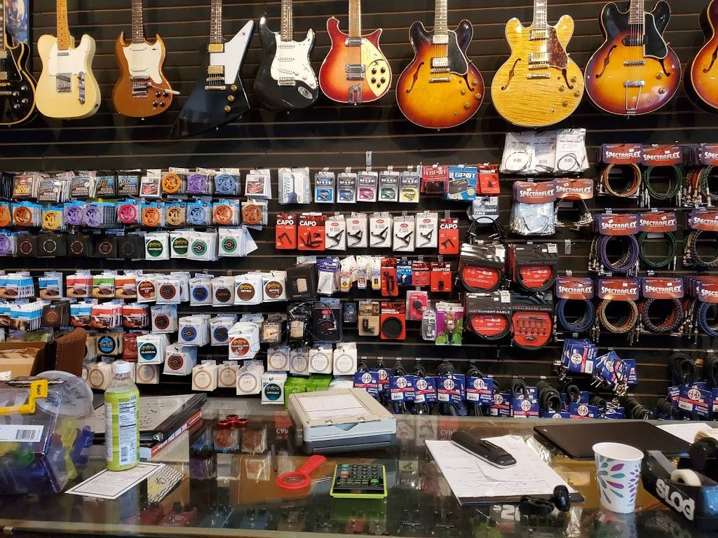 Willies American Guitars | 254 Cleveland Ave S, St Paul, MN 55105, USA | Phone: (651) 699-1913