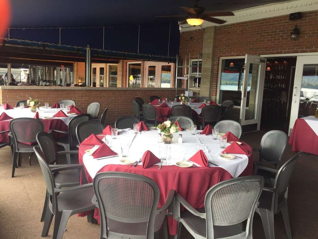 The River Grill | 40 Front St, Newburgh, NY 12550, USA | Phone: (845) 561-9444