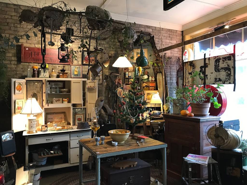 Clinton Street Antiques | 1110 S 1st St, Milwaukee, WI 53204, USA | Phone: (414) 202-4241