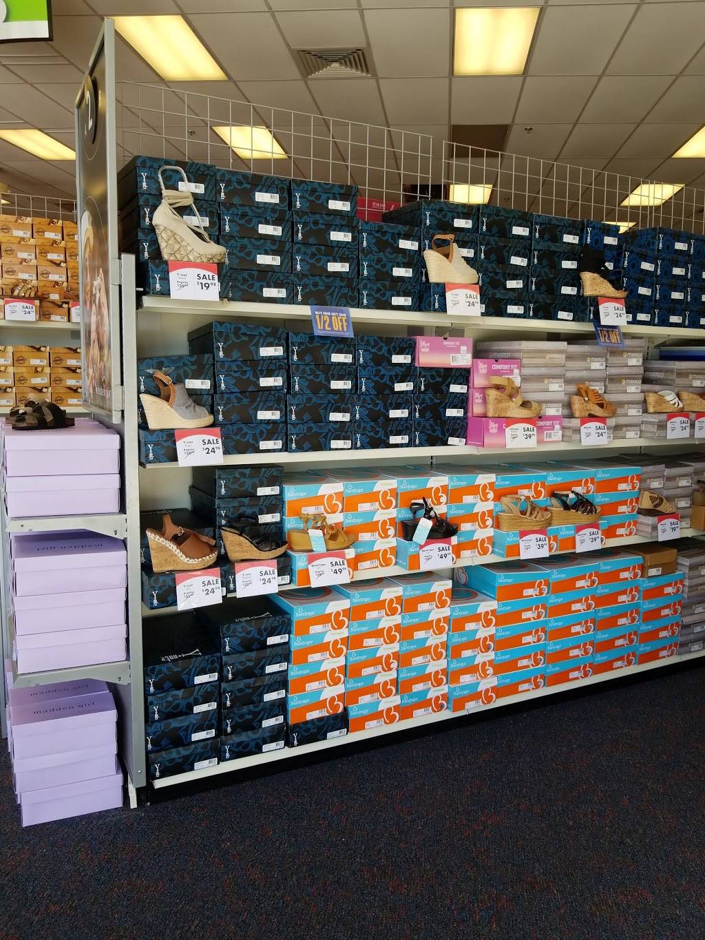 Shoe Carnival | 2812 Interstate 45 N, Conroe, TX 77303, USA | Phone: (936) 494-1411