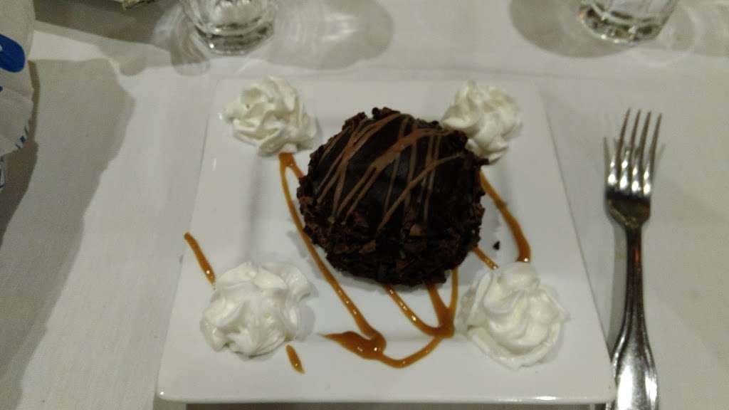 Harrys La Casa Mia Restaurant | 1797, 840 Broadway, Raynham, MA 02767, USA | Phone: (508) 824-1968