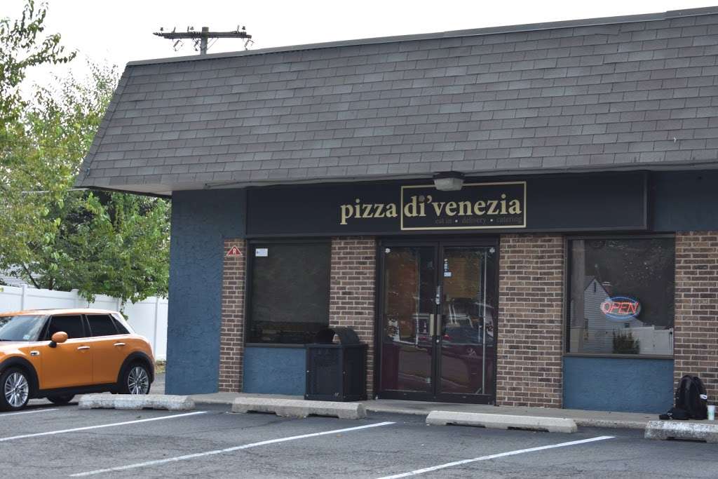 Pizza DiVenezia | 400 Spotswood Englishtown Rd, Monroe Township, NJ 08831, USA | Phone: (732) 251-7437