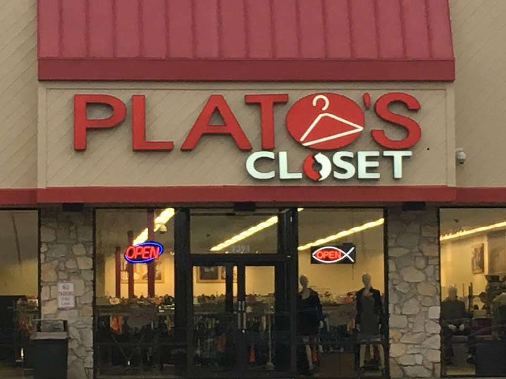 Platos Closet Indianapolis | 9391 E Washington St, Indianapolis, IN 46229 | Phone: (317) 895-1930