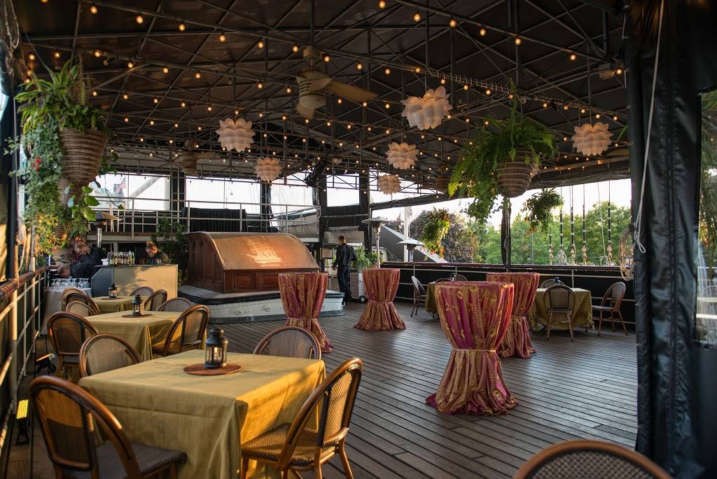 Moshulu | 401 S Christopher Columbus Blvd, Philadelphia, PA 19106, USA | Phone: (215) 923-2500