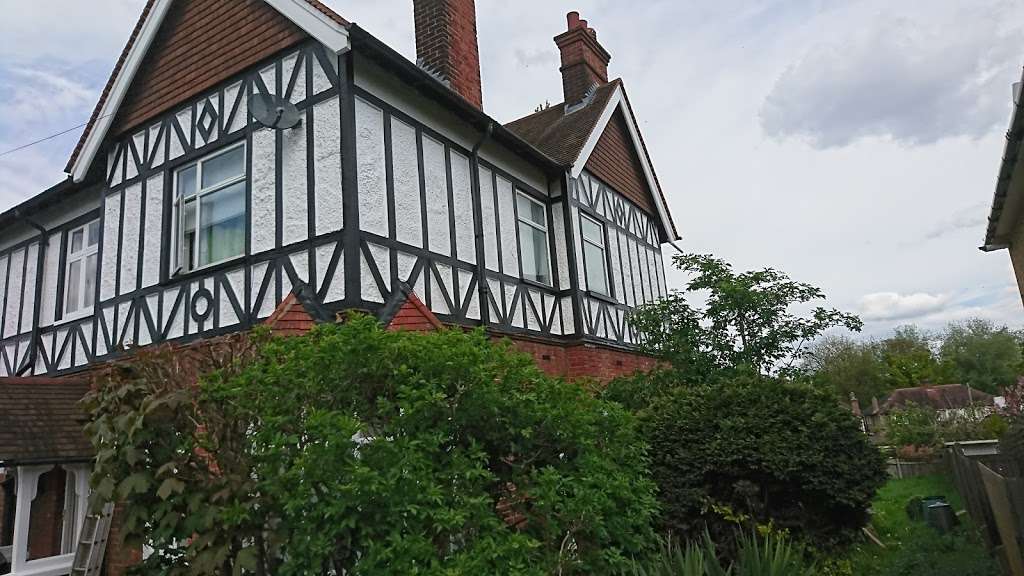 M&O carpenter decorator | 28willow road, New Malden KT3 3RS, UK | Phone: 07956 169601