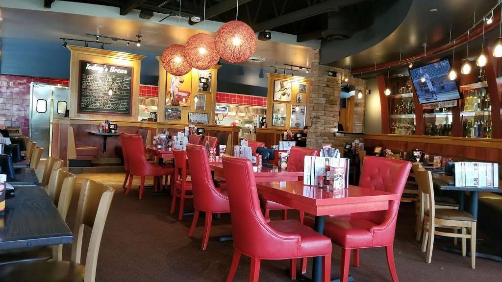 Red Robin Gourmet Burgers and Brews | 2860 US-34, Oswego, IL 60543 | Phone: (630) 551-3912