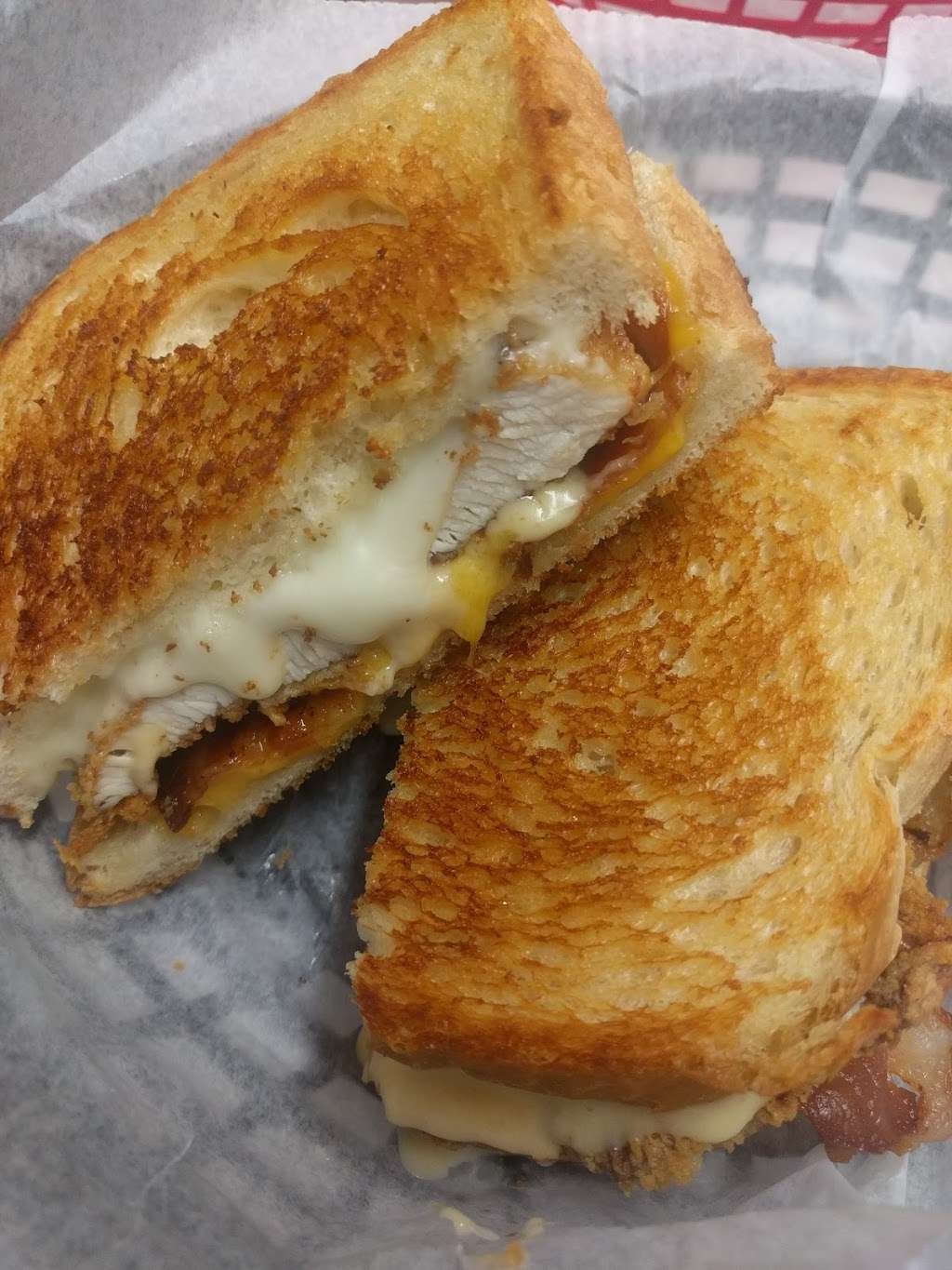 Steves Grilled Cheese and Quesadilla Company | 27 John F Kennedy Blvd, Sea Isle City, NJ 08243, USA | Phone: (609) 478-2370