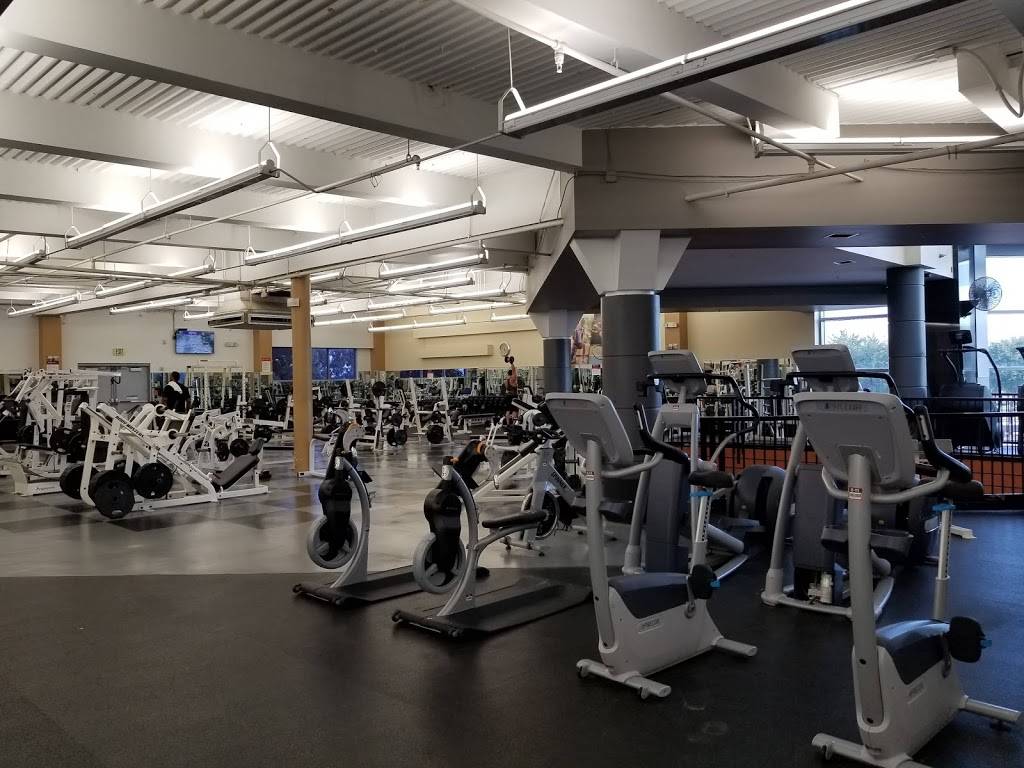 24 Hour Fitness | 1375 E Campbell Rd, Richardson, TX 75081, USA | Phone: (972) 644-4888