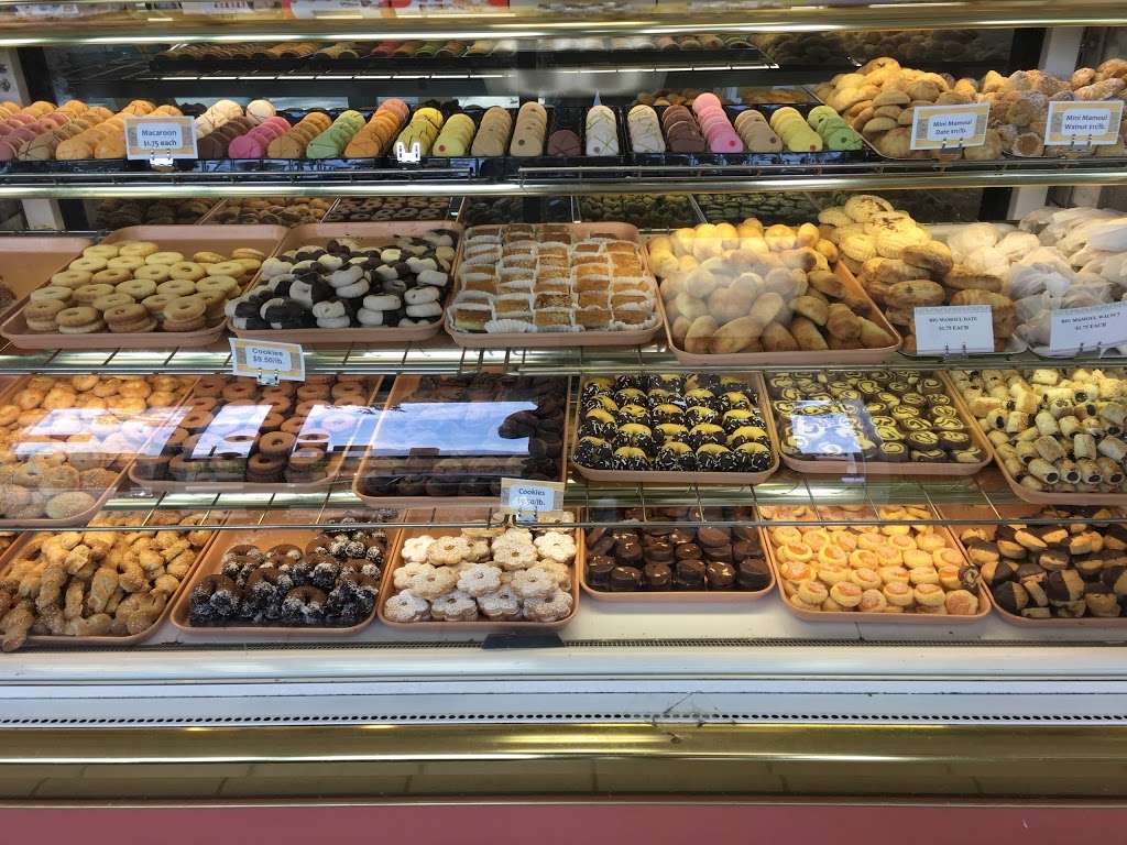 Sarkis Pastry | 1776 E Washington Blvd, Pasadena, CA 91104, USA | Phone: (626) 398-3999