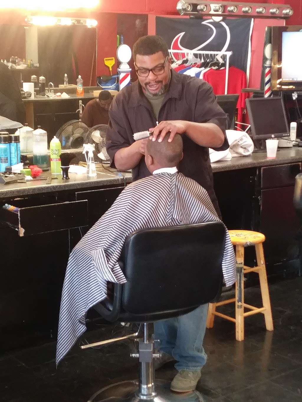 Bs Barber Shop & Hair Salon | 10300 Bammel North Houston Rd suite e, Houston, TX 77086