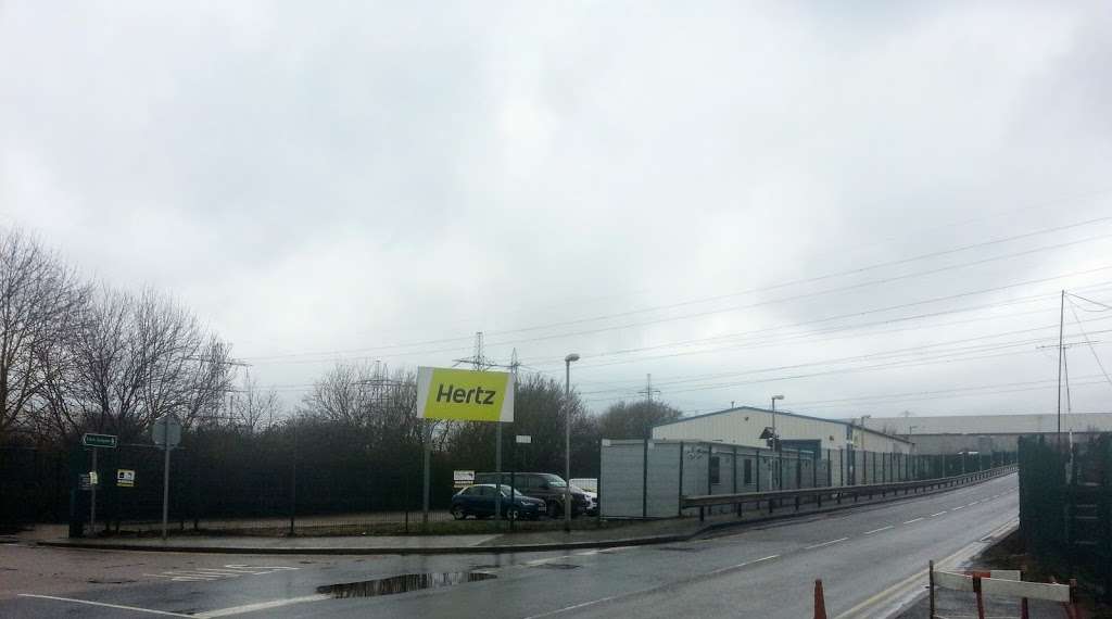 Hertz - West Thurrock - Vans | Hedley Avenue, Grays RM20 4EL, UK | Phone: 01708 300185