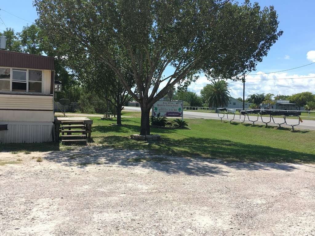 Bay Area RV & Mobile Home Park | 427 9th St, San Leon, TX 77539, USA | Phone: (281) 972-5193