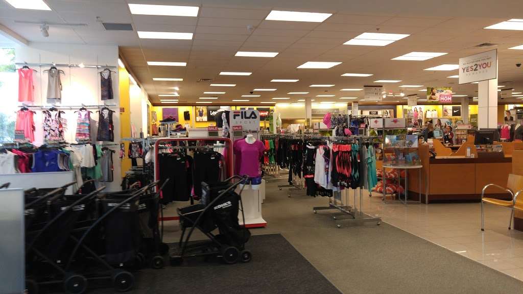 Kohl's, 7143 Narcoossee Rd, Orlando, FL, Clothing Retail - MapQuest