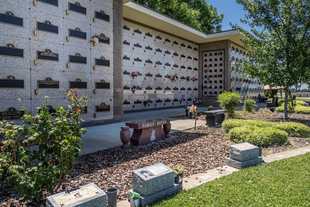 St Mary Cemetery & Funeral Center | 6509 Fruitridge Rd, Sacramento, CA 95820, USA | Phone: (916) 452-4831