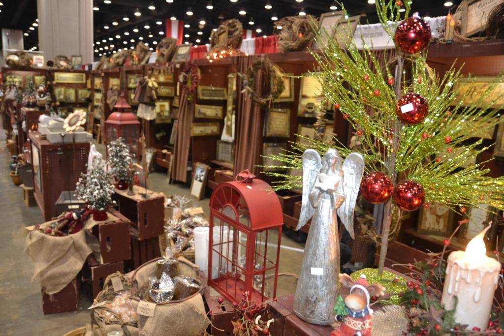 Christmas Gift & Decor Show | 937 Phillips Ln, Louisville, KY 40209, USA | Phone: (502) 456-2244