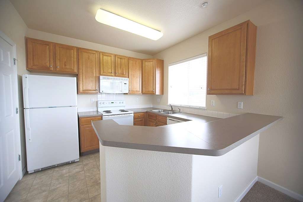 Michael Place Apartment Home | 3527, 400 N 19th Ave # A103, Brighton, CO 80601, USA | Phone: (303) 659-7809