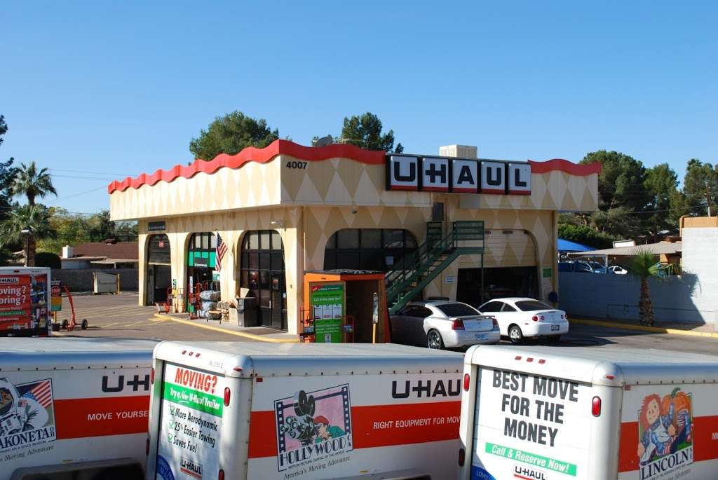 U-Haul of Arcadia | 4007 E Camelback Rd, Phoenix, AZ 85018, USA | Phone: (602) 840-5378