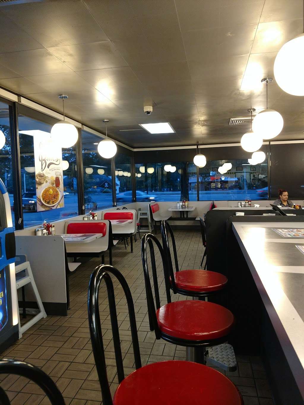 Waffle House | 808 England St, Ashland, VA 23005, USA | Phone: (804) 798-6677