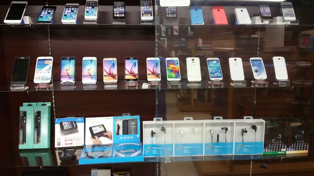 Iphone Repair Cell Phone Repair Screen Repair Blinks Mobile Bell | 9049 Somerset Blvd, Bellflower, CA 90706, USA | Phone: (562) 964-9312