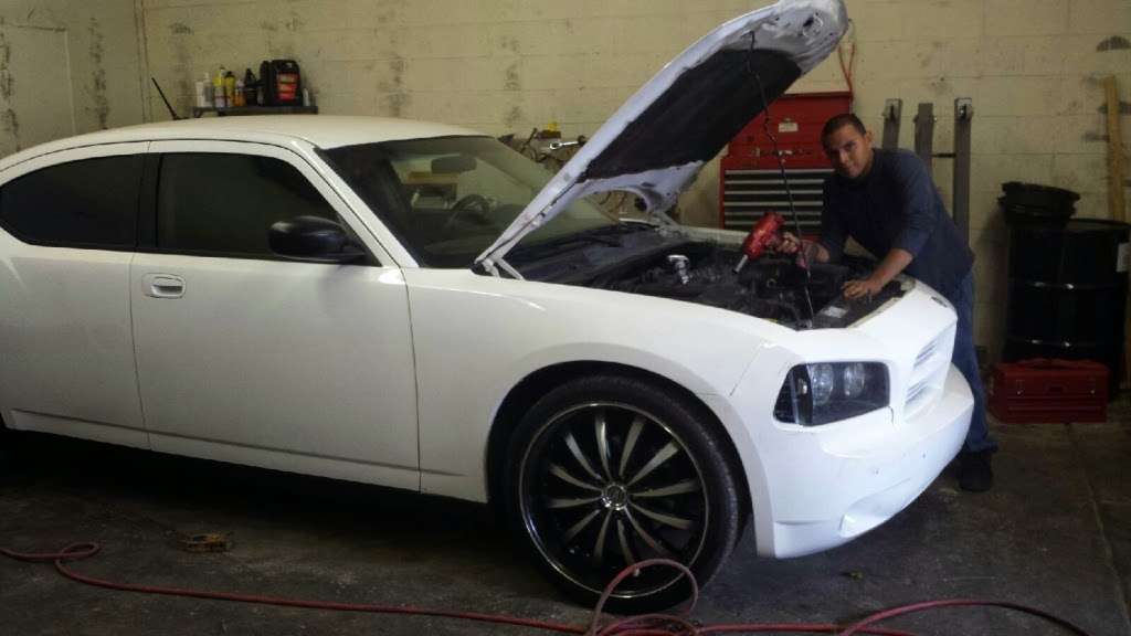 Chukis Mobile Auto Repair | 5755 N 59th Ave, Glendale, AZ 85301, USA | Phone: (602) 488-1459