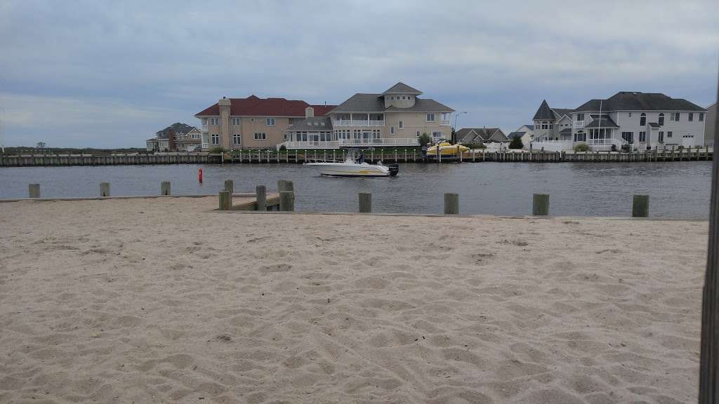 Sunrise Beach Pavilion, 1103 Capstan Dr, Forked River, NJ 08731, USA