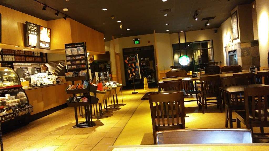 Starbucks | 29 Enon St, Beverly, MA 01915, USA | Phone: (978) 922-0885