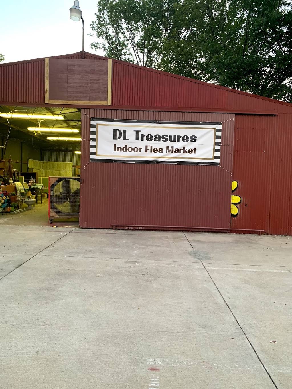 DL Treasures Indoor Flea Market | 103 S, TX-342, Red Oak, TX 75154, USA | Phone: (972) 352-0572