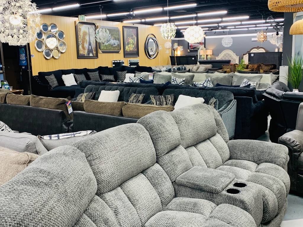 Queens Furniture and Electronics | 4020 California Ave, Bakersfield, CA 93309, USA | Phone: (661) 322-0111