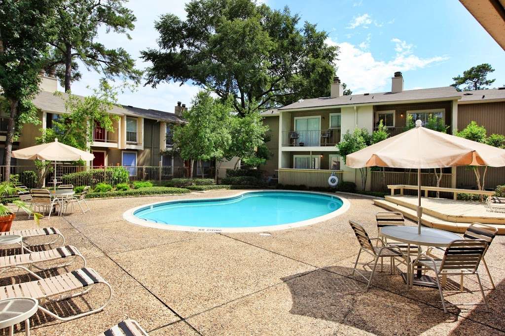 Copper Lodge Apartment Homes | 1000 Cypress Station Dr, Houston, TX 77090, USA | Phone: (281) 893-1111