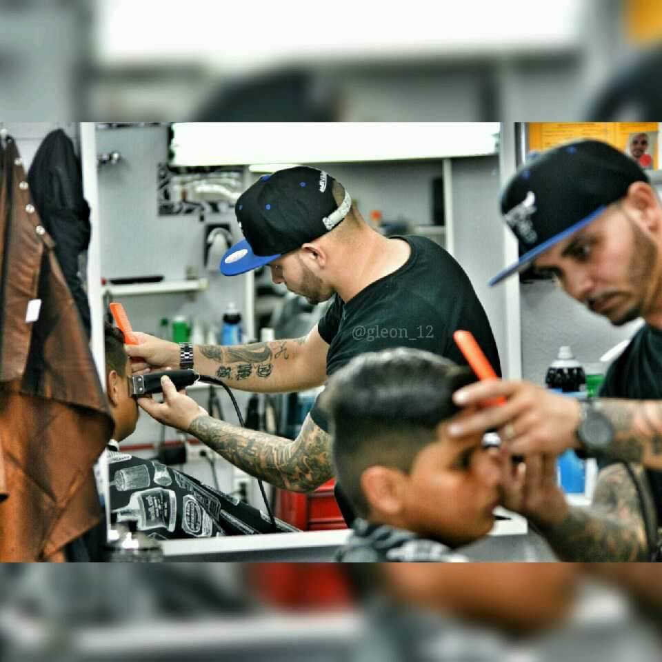 Straight Cuts Barber Shop | 2012 Sullivant Ave, Columbus, OH 43223, USA | Phone: (614) 826-8925