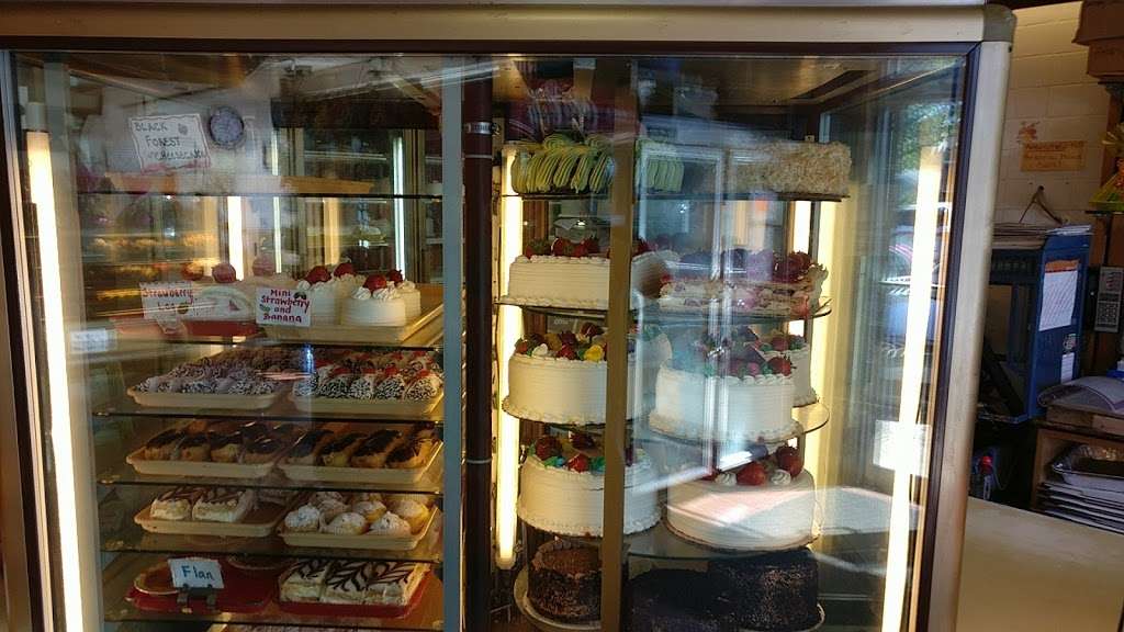 Haischs Bakery | 116 Sampton Ave, South Plainfield, NJ 07080, USA | Phone: (908) 755-7011