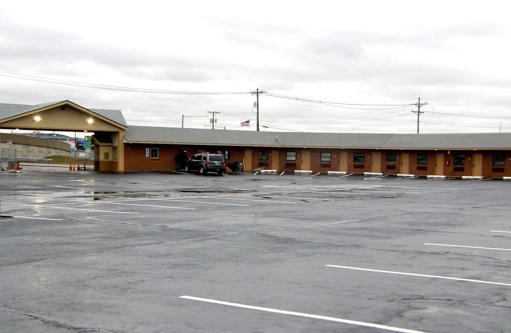 Circle Motor Lodge | 1 Victory Plaza, South Amboy, NJ 08879, USA | Phone: (732) 721-4774