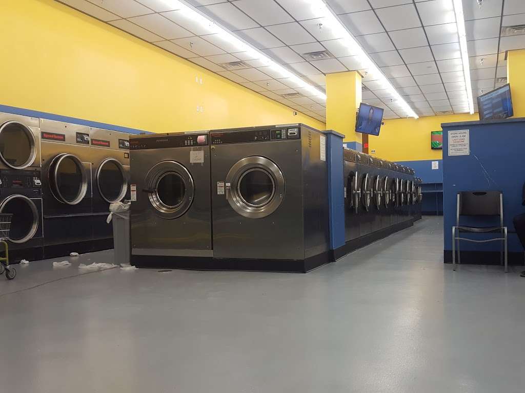 Las Vegas Coin Laundry #4 | 750 S Boulder Hwy #110, Henderson, NV 89015, USA | Phone: (702) 735-4445