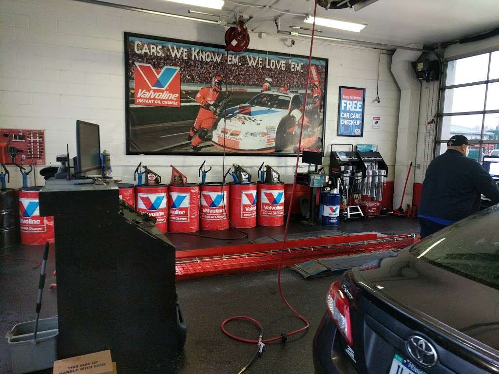 Valvoline Instant Oil Change | 1245 Airport Rd, Allentown, PA 18109, USA | Phone: (610) 821-4330