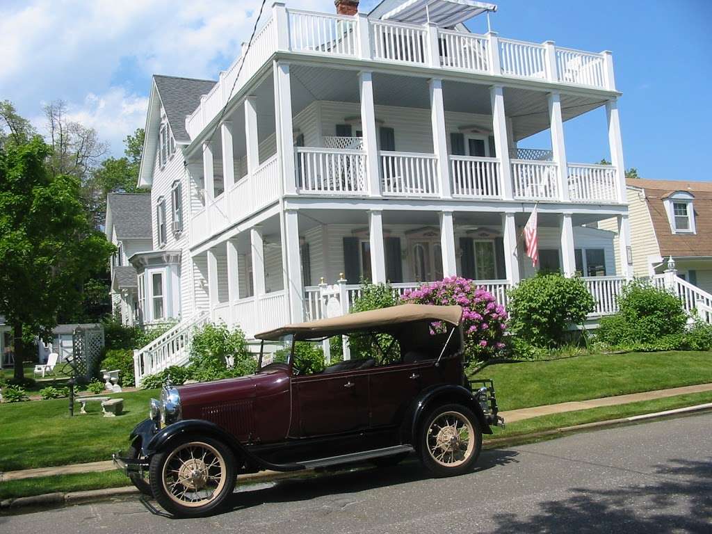 White Lilac Inn | 414 Central Ave, Spring Lake, NJ 07762, USA | Phone: (732) 449-0211